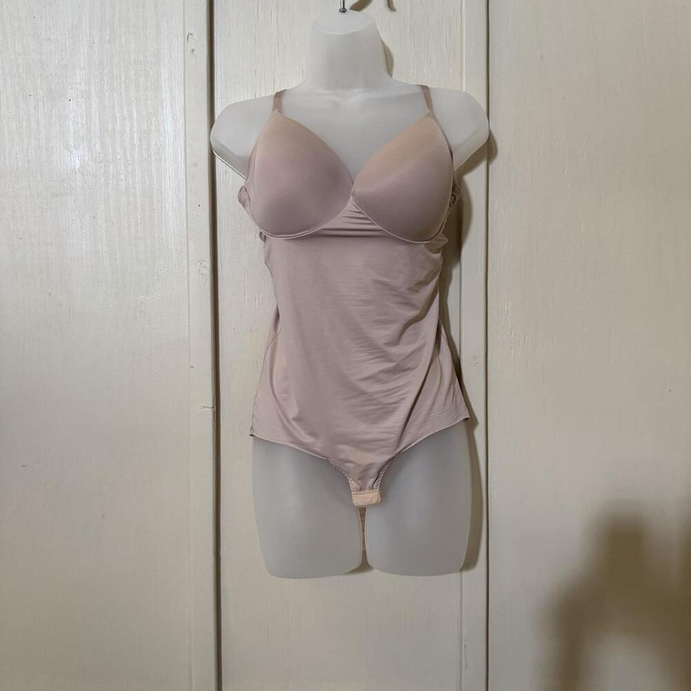Spanx Shapewear Bodysuit Womens 1X Beige Padded Bra One Piece Slimming